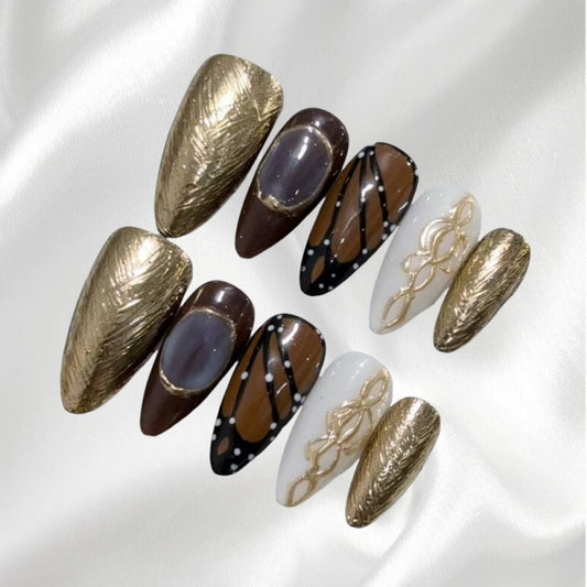 Mixed-color Gold Design Almond Shaped Press-on Nails